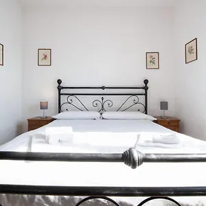 Vittoria Villa